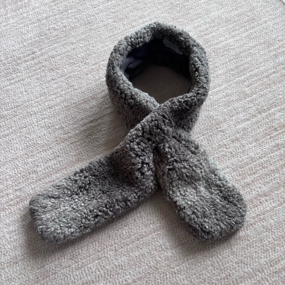 Restoration Hardware Plush Gray Faux Fur Accessory - Picture 2 of 12